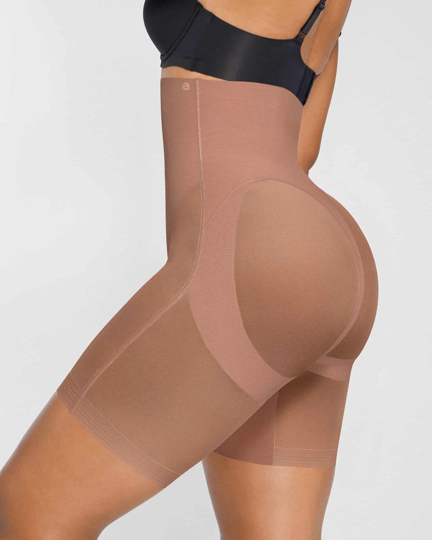 AirSlim® Mesh Smooth Butt-Lifting Shorts