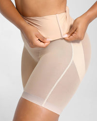 BOOT-YEAH™ MeshSmooth™ High-Waisted Mid Thigh Short